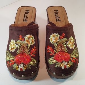 Vintage 1990's Mudd Clogs Flower Embroidered And Plastic Jewel Beaded Sz 8M